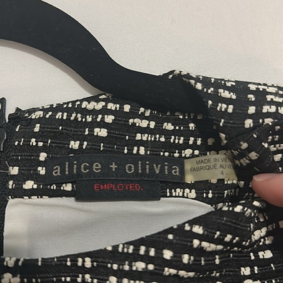 NWOT Alice+Olivia Janette Sleeveless Mini Dress in Black & White Size 4 - Picture 17 of 17